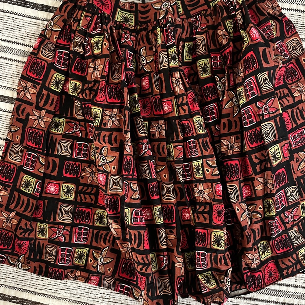 Collectif Tiki Multicolor A-Line Skirt - Picture 2 of 6